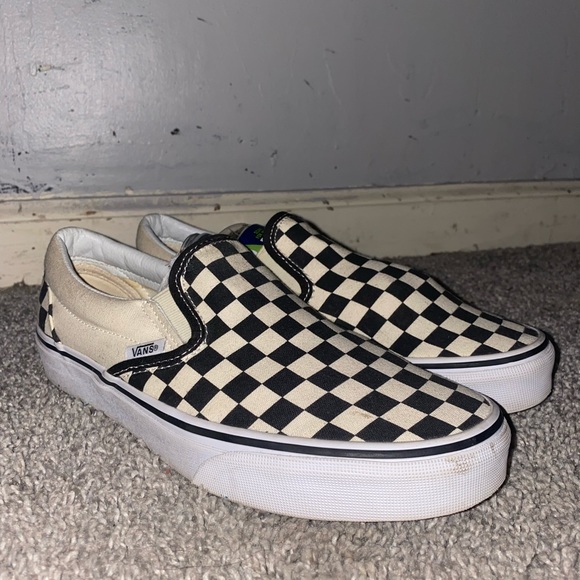 Checkered vans. - Picture 2 of 3